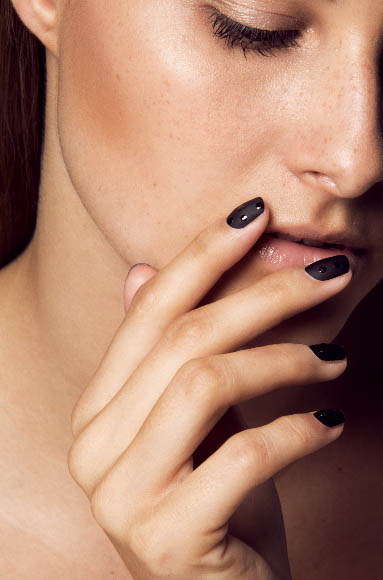 Pünktchen auf den Nägeln - ID14077_04.jpg?v=1566310423