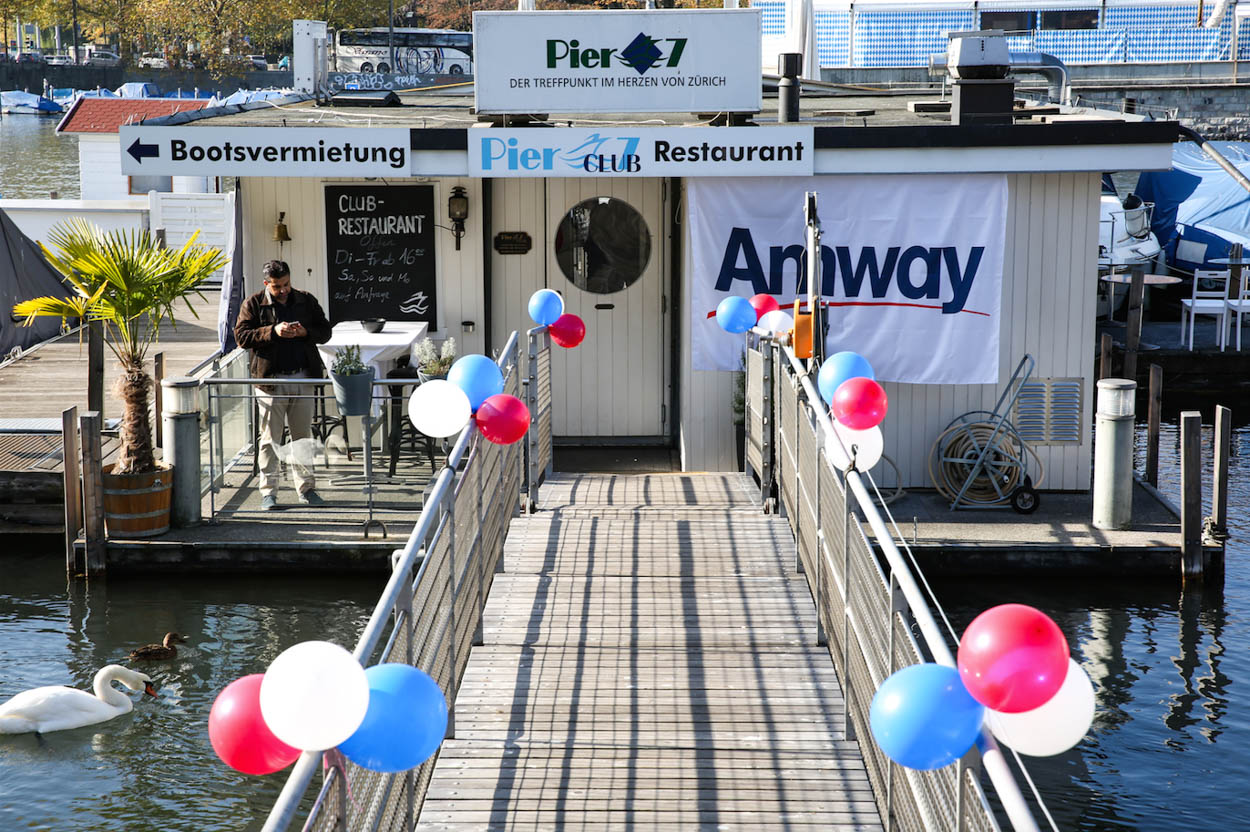 Behind the scenes of the Amway event - ID14120_01.jpg?v=1566310424