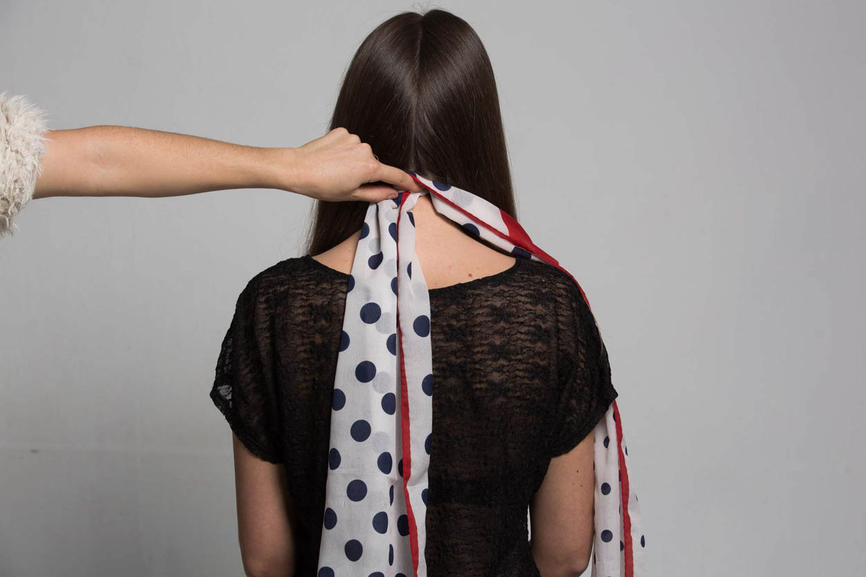 Zopffrisur mit einem Tuch - ID14191_01.jpg?v=1566310427