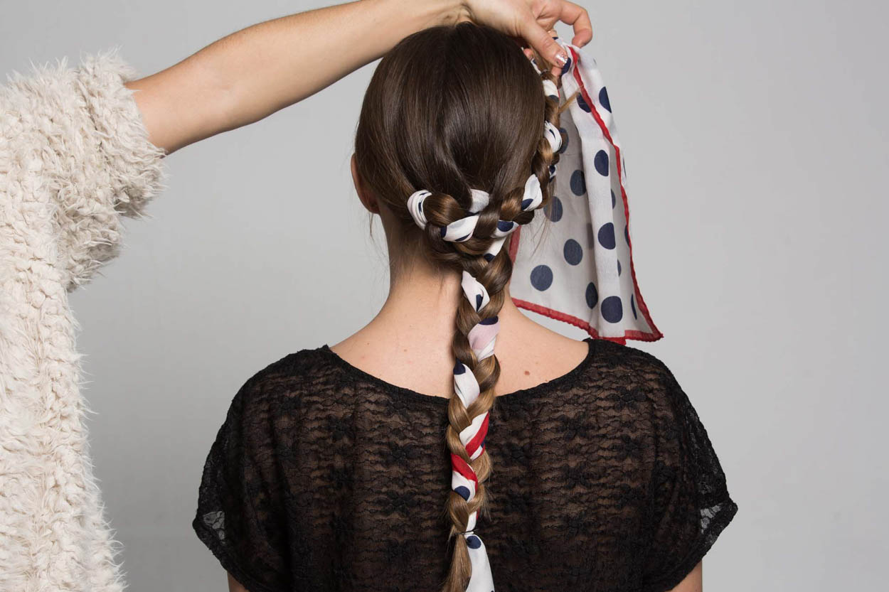 Pigtail hairstyle with a cloth - ID14191_04.jpg?v=1566310427