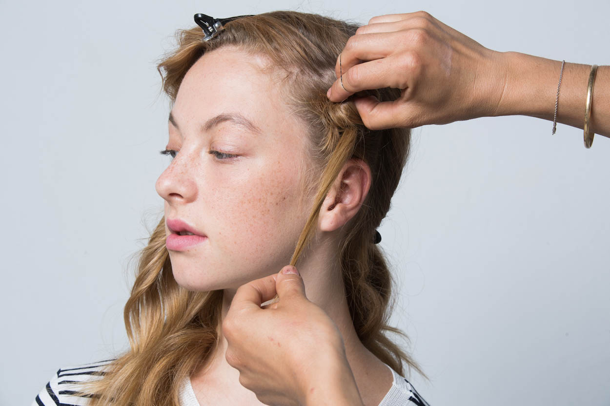 90er Jahre Frisur – Die heiß geliebten Mini Dutts! - ID14283_03.jpg?v=1566310429