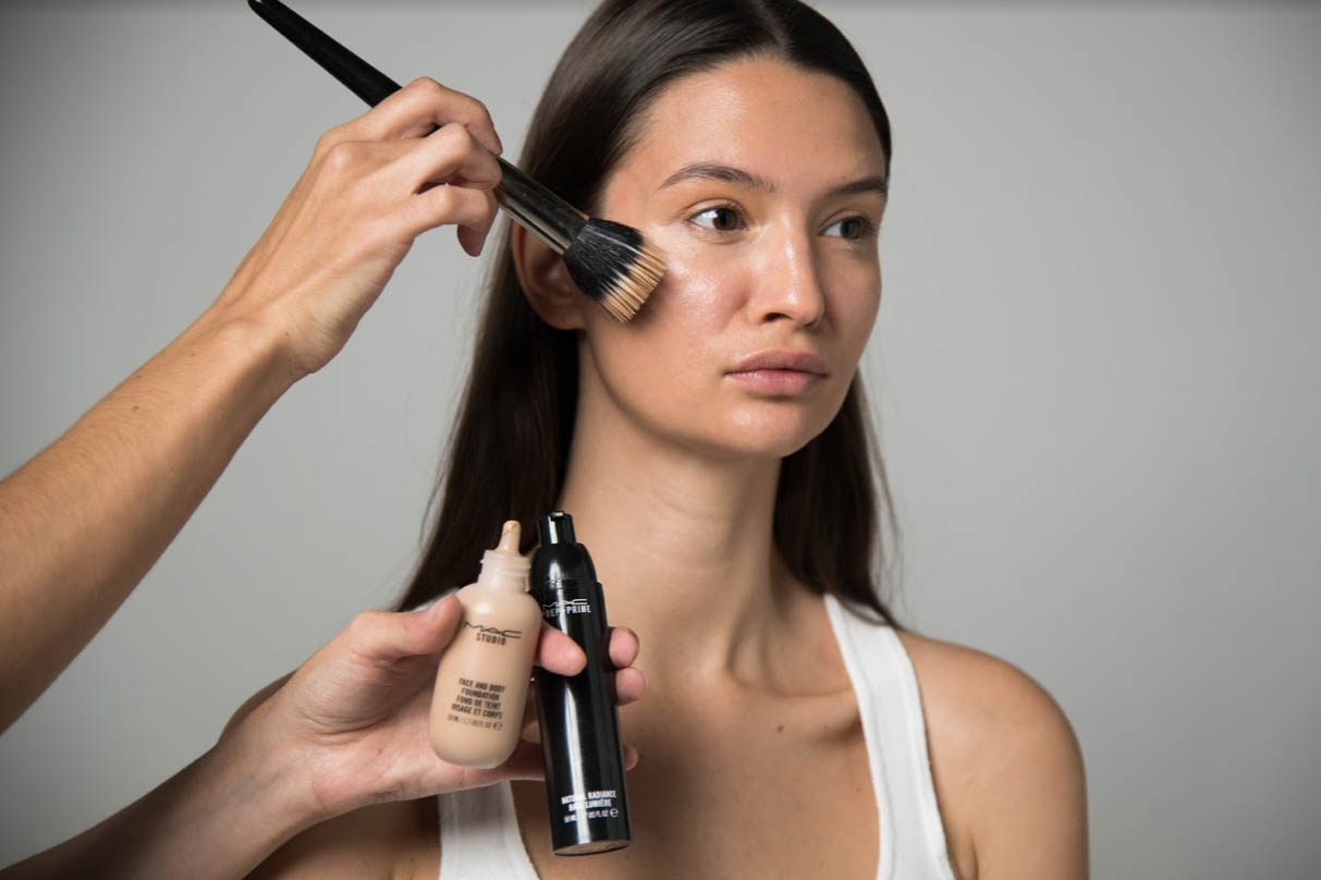 Comment faire un teint frais et nude - ID14349_01.jpg?v=1566310430