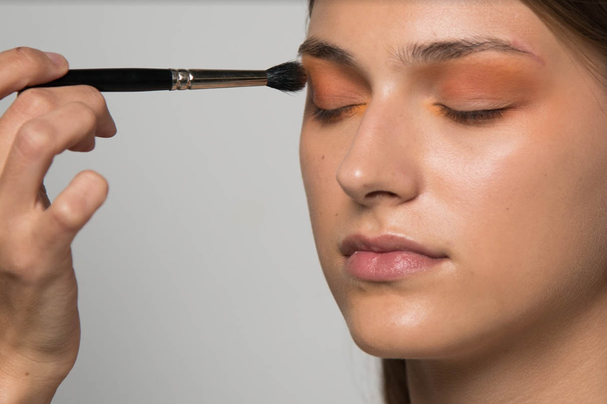 Bronzy / Glossy Eye Makeup - ID14352_01.jpg?v=1566310430