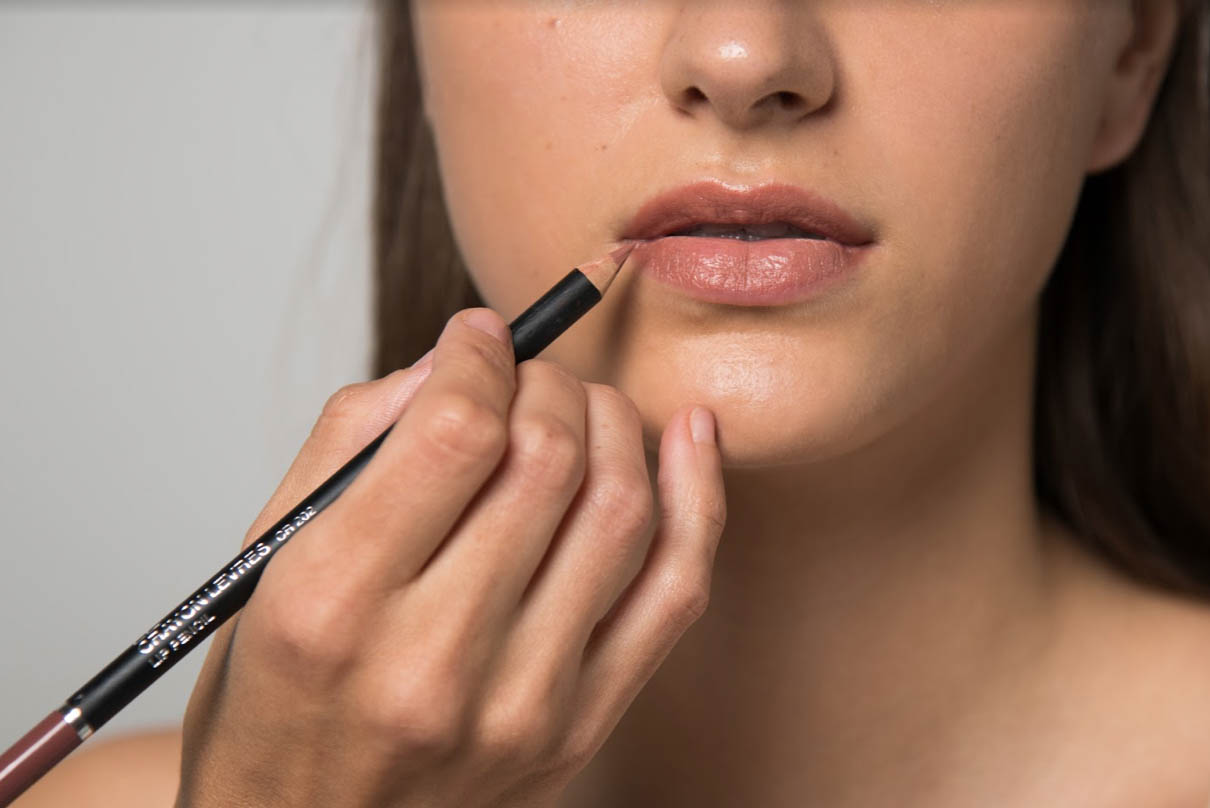 Bronzy / Glossy Eye Makeup - ID14352_03.jpg?v=1566310430