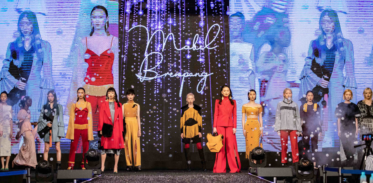 Jescas Arbeit an der Fashion Show von Mabel Brempong in Südkorea - ID14359_00.jpg?v=1566310430