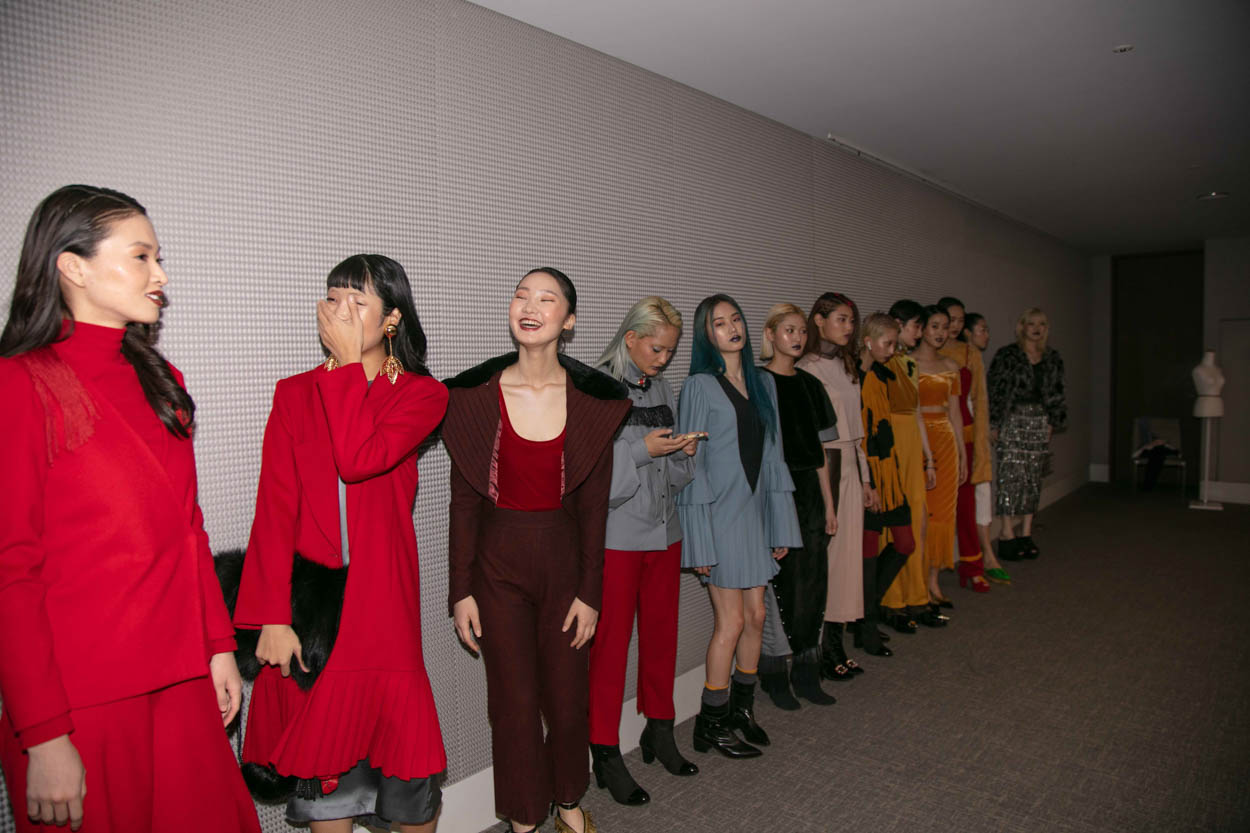 Jescas Arbeit an der Fashion Show von Mabel Brempong in Südkorea - ID14359_05.jpg?v=1566310430