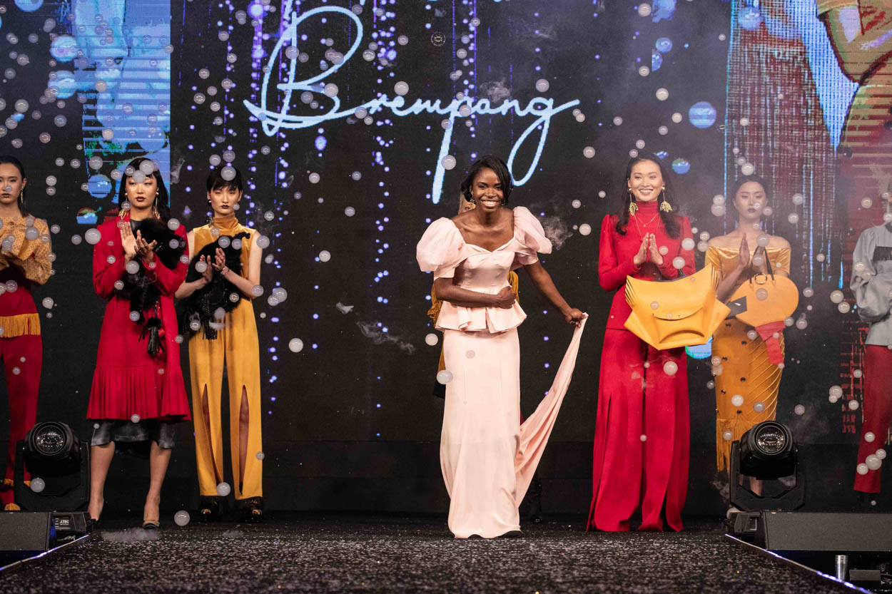 Jescas Arbeit an der Fashion Show von Mabel Brempong in Südkorea - ID14359_10.jpg?v=1566310430