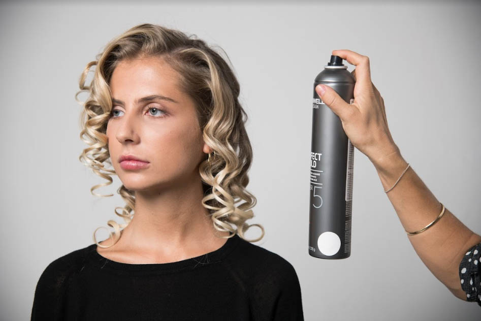 Eine einfache Hochsteckfrisur für jede Frau - ID14360_04.jpg?v=1566310431