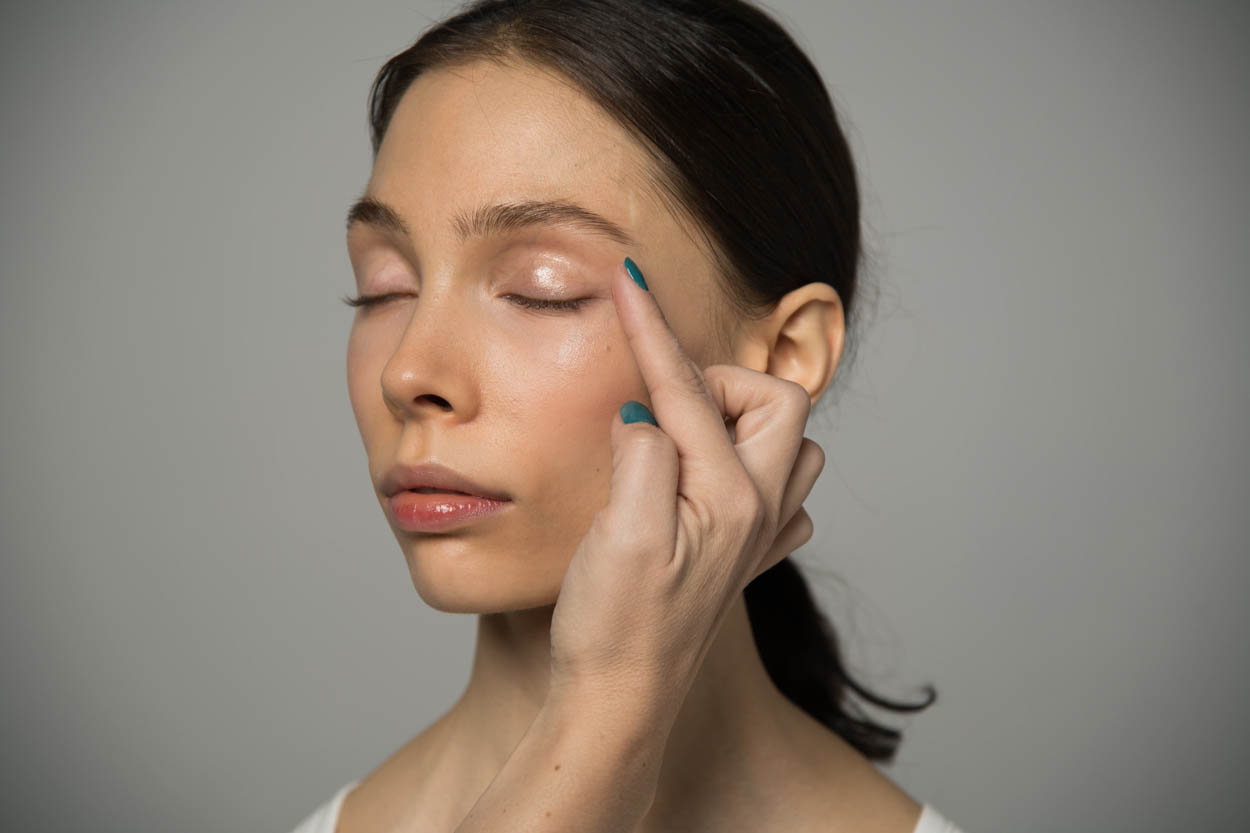 Frühlingstrend 2019: Der Glossy / Nude Look - ID14398_07.jpg?v=1566310432