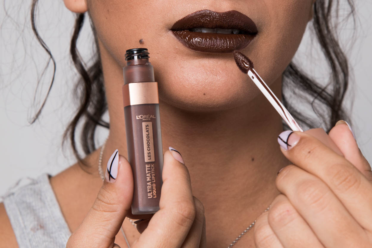 Ein Makeup inspiriert von schwarzer, dunkler, süsser Schokolade - ID14412_02.jpg?v=1566310433