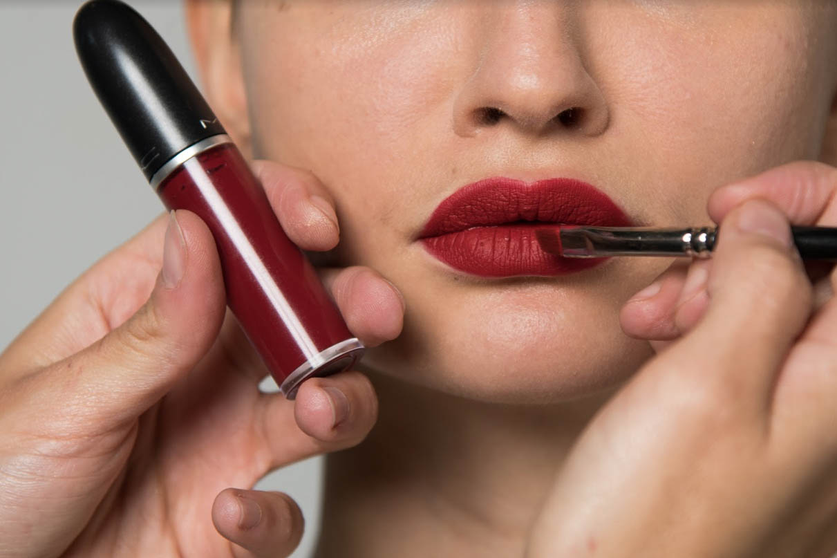 Ein Lippenlook für den roten Teppich! - ein-lippenlook-f--r-den-roten-teppich--ID14350_02.jpg?v=1567694741