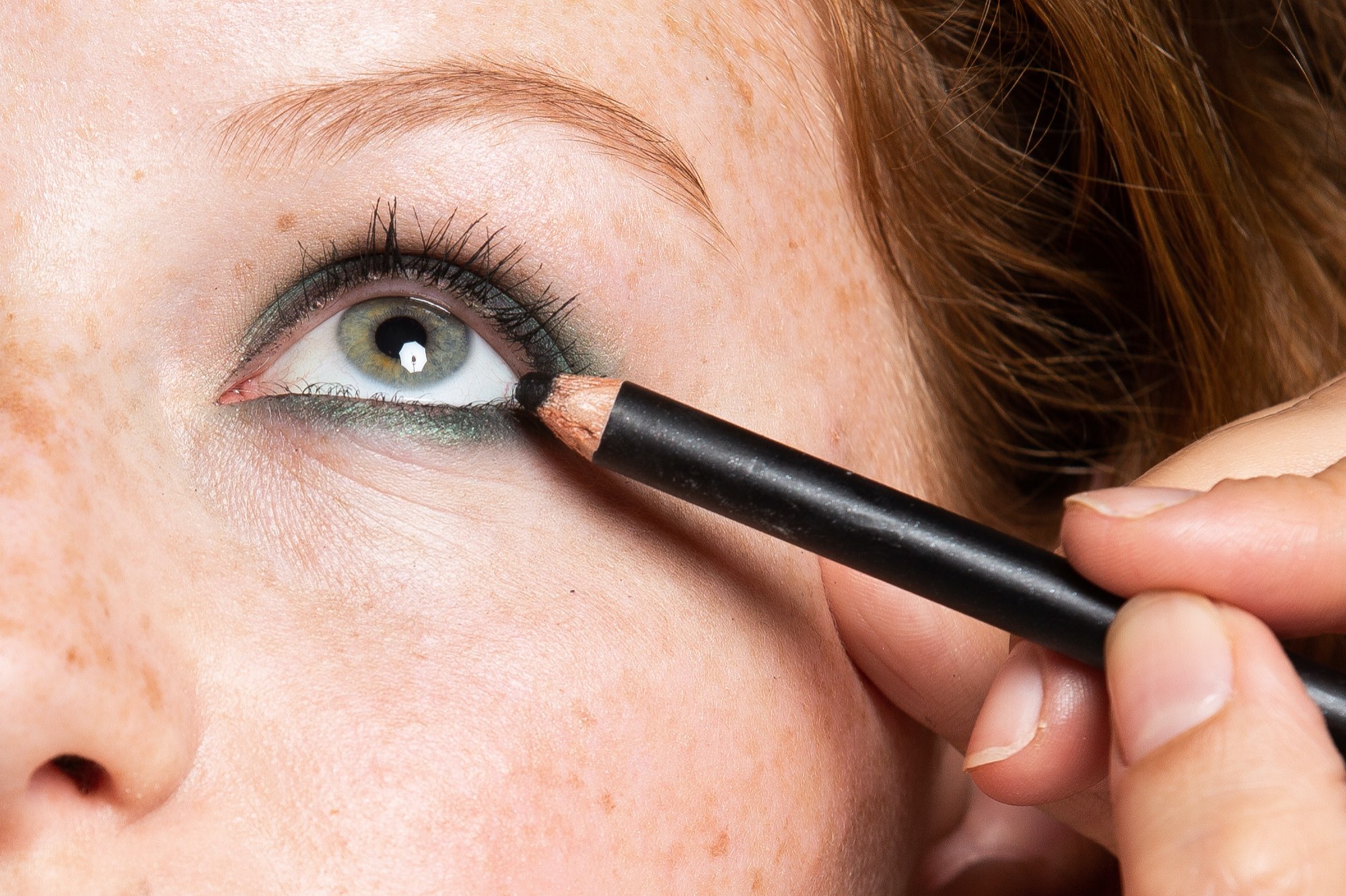 Grüner Smokey Eyelook - gr--ner-smokey-eyelook--ID14546-5.jpeg?v=1605518743