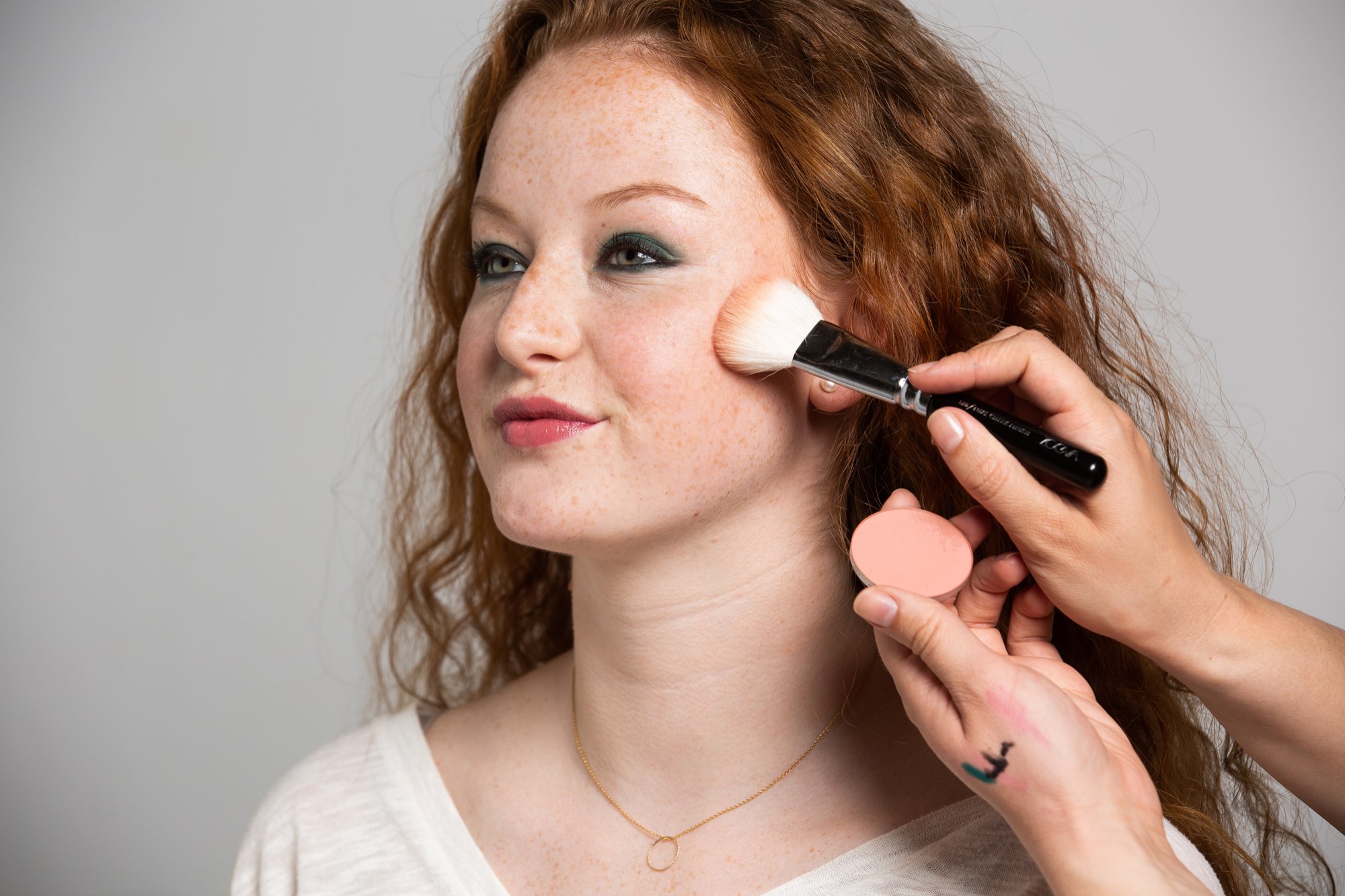 Grüner Smokey Eyelook - gr--ner-smokey-eyelook--ID14546-8.jpeg?v=1605518743