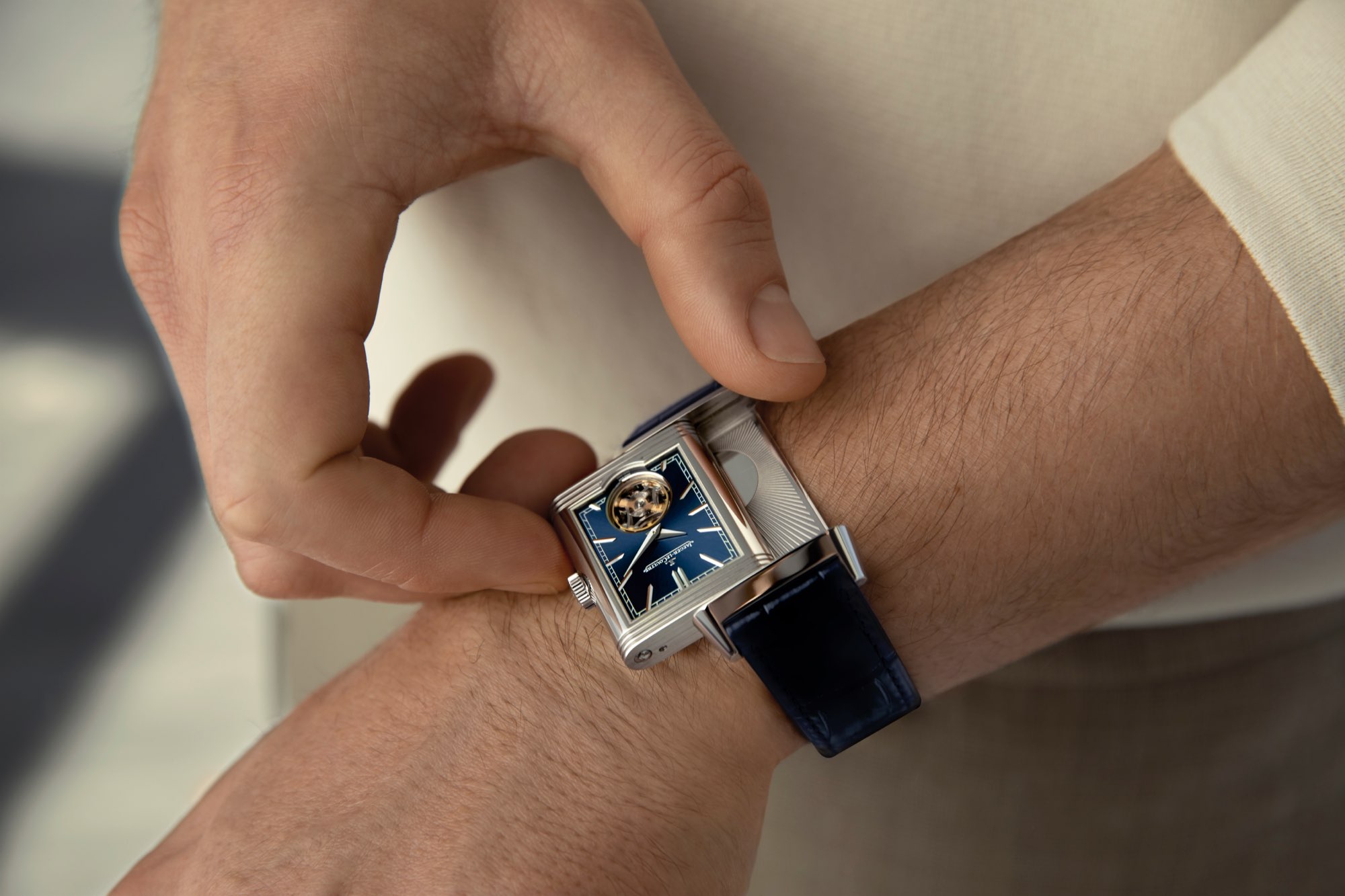 New work of Fabienne for Jaeger LeCoultre with Nicholas Hoult - neue-arbeit-von-fabienne-f--r-jaeger-lecoultre-mit-nicholas-hoult-ID14732-07.jpeg?v=1639040424