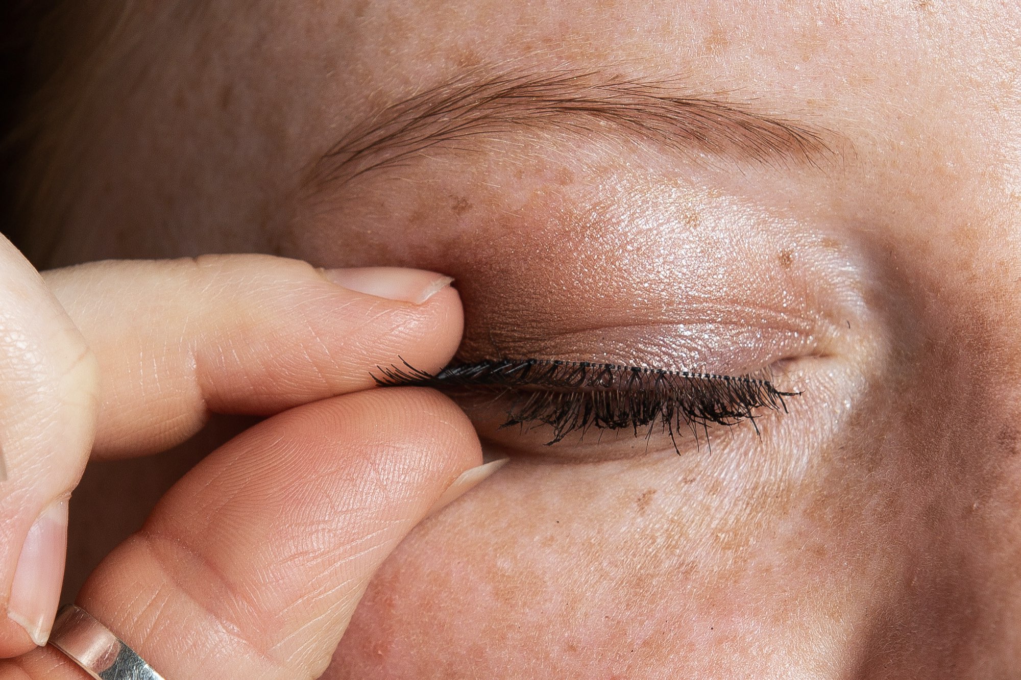 Wie klebe ich Fake Lashes - wie-klebe-ich-fake-lashes-ID14534-3.jpeg?v=1584459764